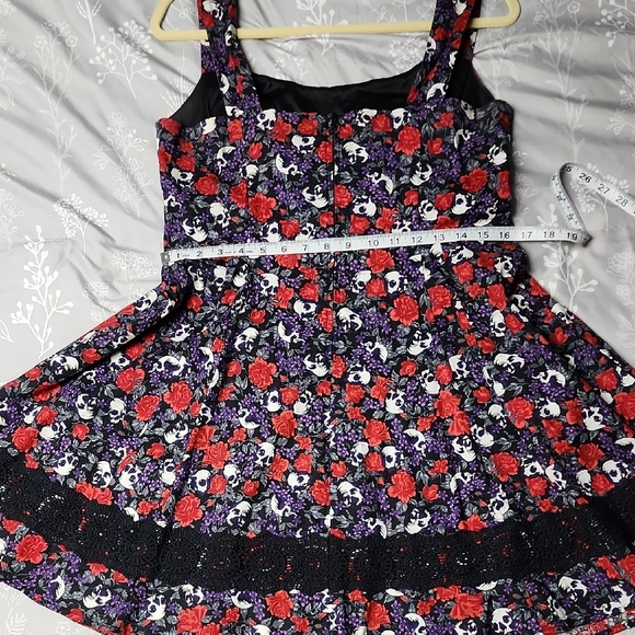 Hot Topic Dress - Picture 3 of 5